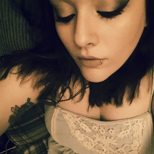 Meet your Posher, Corijona